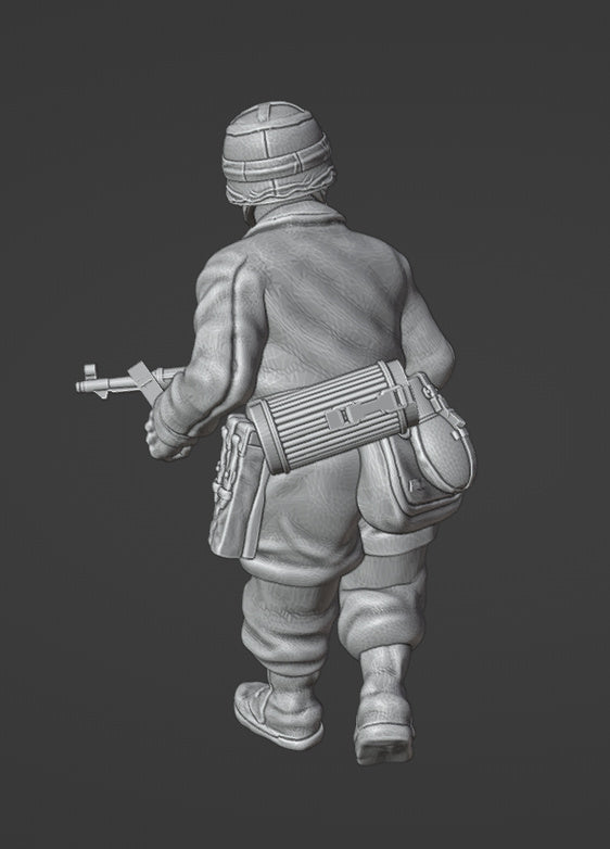 Colonel Muller Miniatures German paratrooper officer SMG (MP40) 28mm